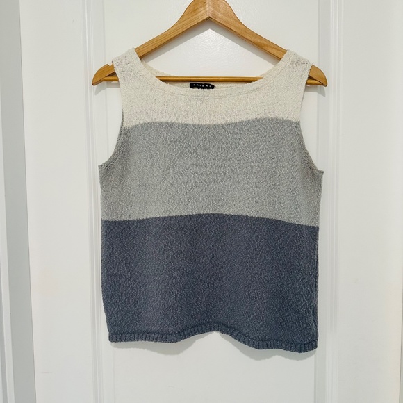 Tribal |  Women’s Large White and Blue Colour Block Knit Sleeveless Tank Too - Picture 6 of 6